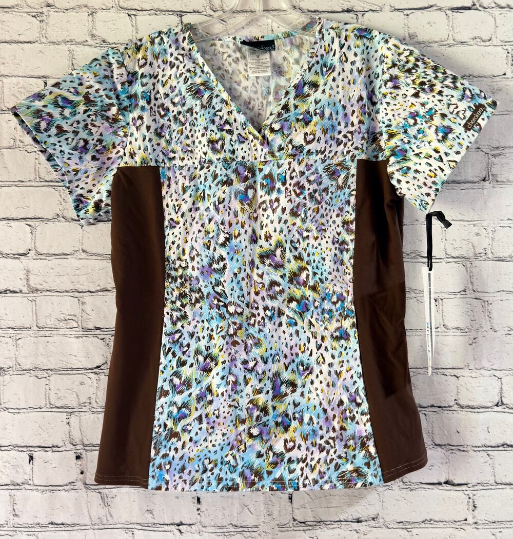 Cherokee Flexibles Scrub Top w/Pockets Women's Size M Heart - Animal Print NWT